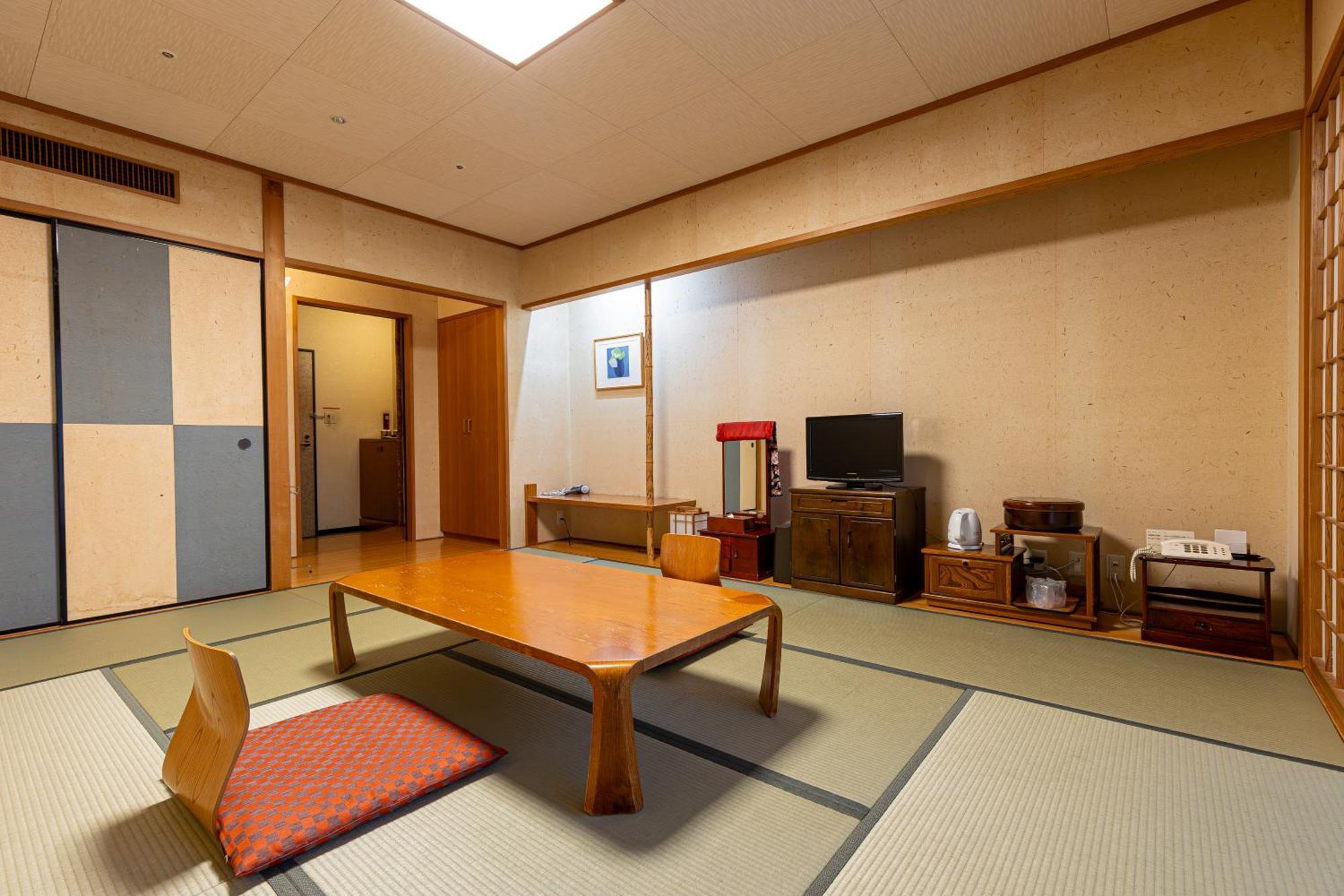 New Sunpia Tsuruga Hotell Exteriör bild