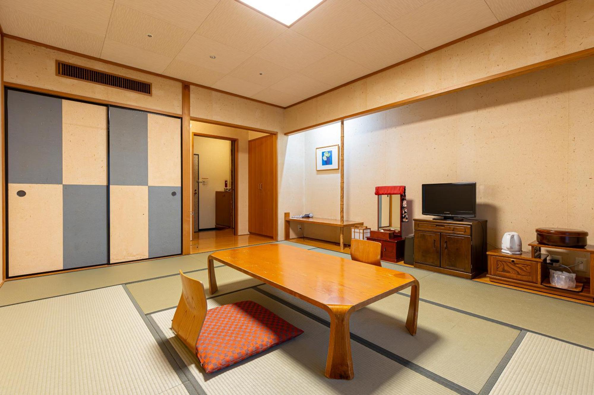 New Sunpia Tsuruga Hotell Exteriör bild