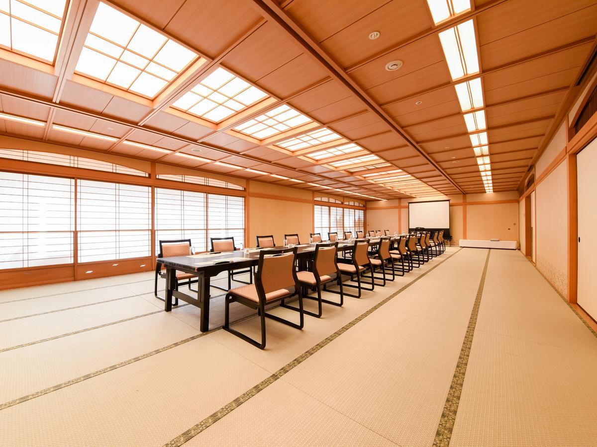 New Sunpia Tsuruga Hotell Exteriör bild